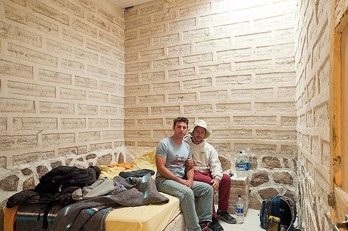 Hotel Room Portraits: Um hotel todinho feito de sal, na Bolívia, em 2012, o mesmo que eu conheci esse ano