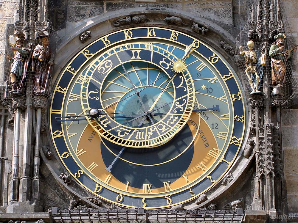 Detalhe do Relógio Astronômico, principal ponto turístico de Praga