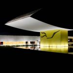 Museu Oscar Niemeyer (MON), à noite
