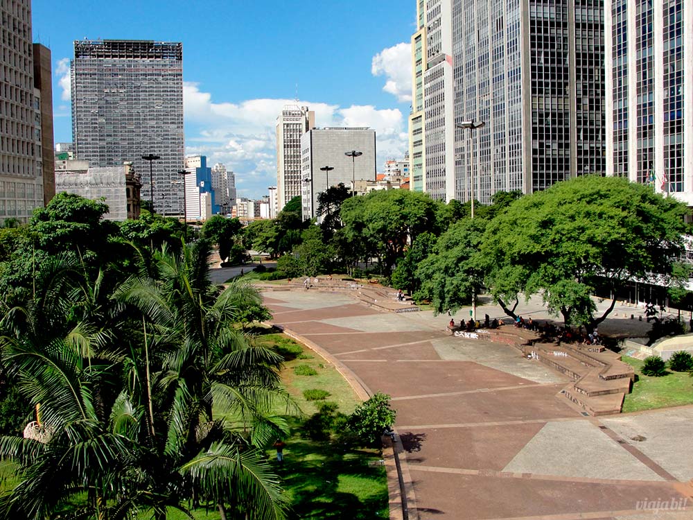 São Paulo Walking Tour: Vale do Angangabaú