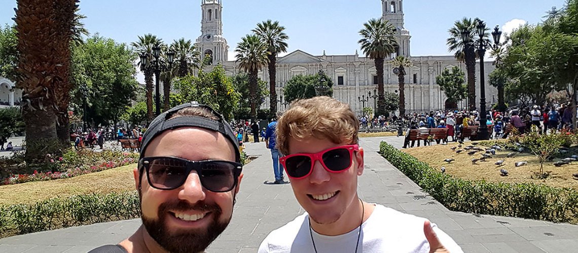Centro Histórico de Arequipa com amigo gringo | Mochilão Peru #14