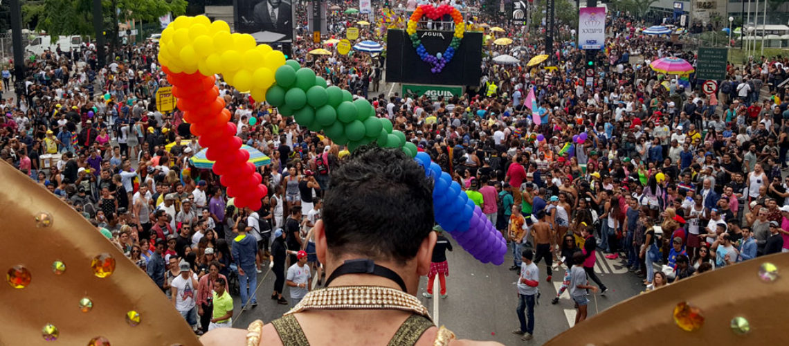 Aprenda um novo idioma e arrase na próxima Parada LGBT 👑