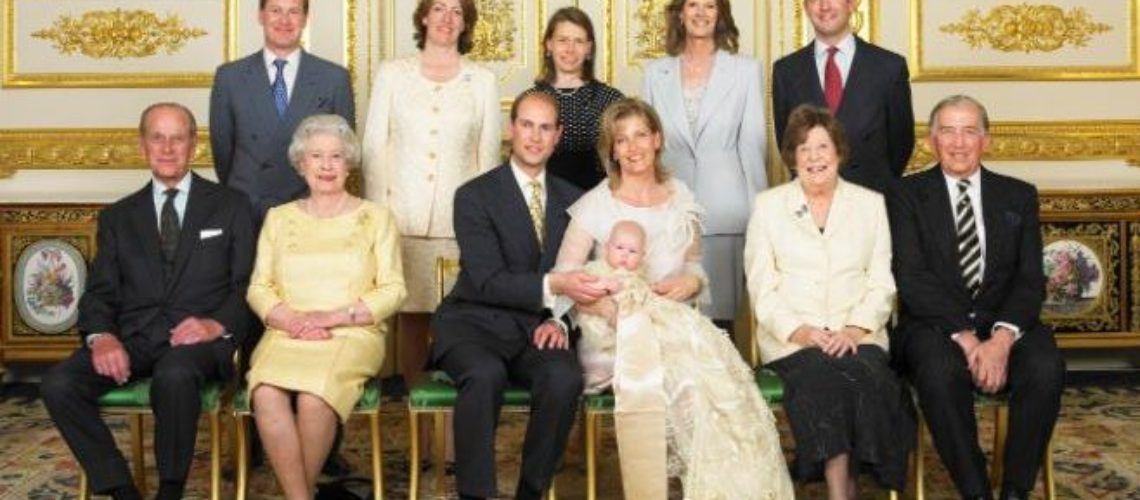 Membro da família real britânica se assume gay