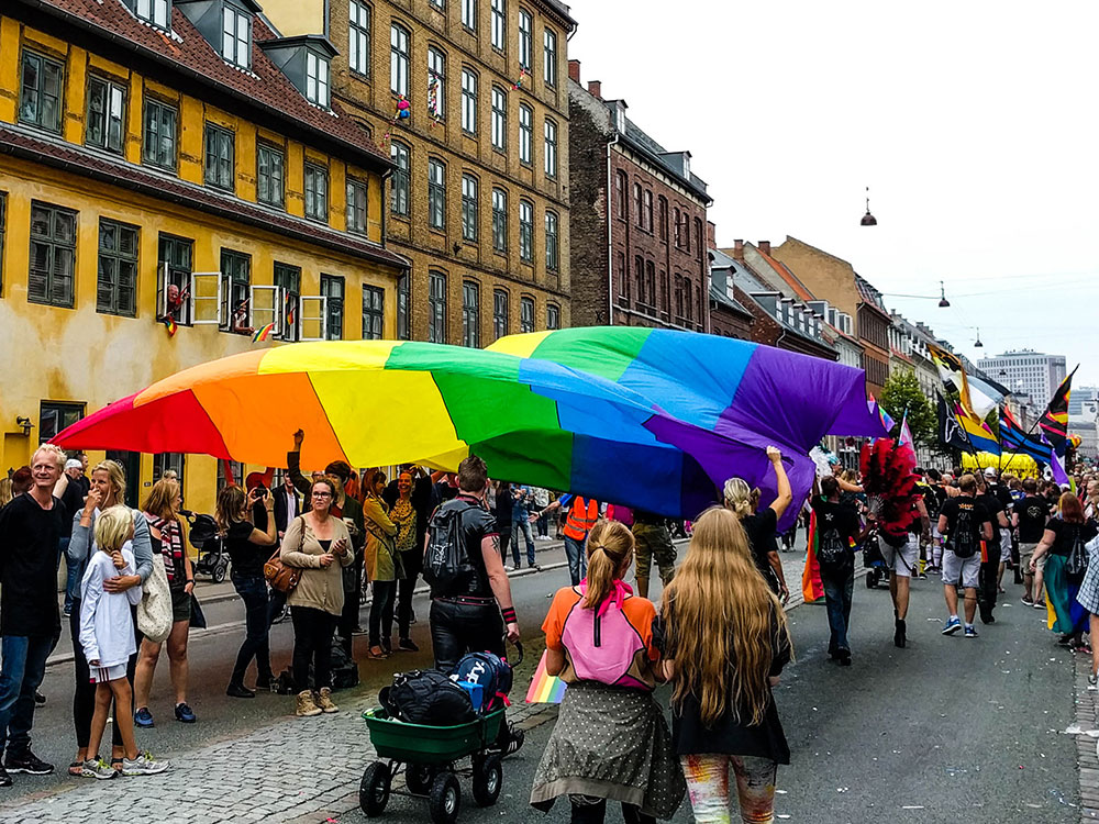 Copenhagen Pride Com Dois Caras De Dallas Viaja Bi