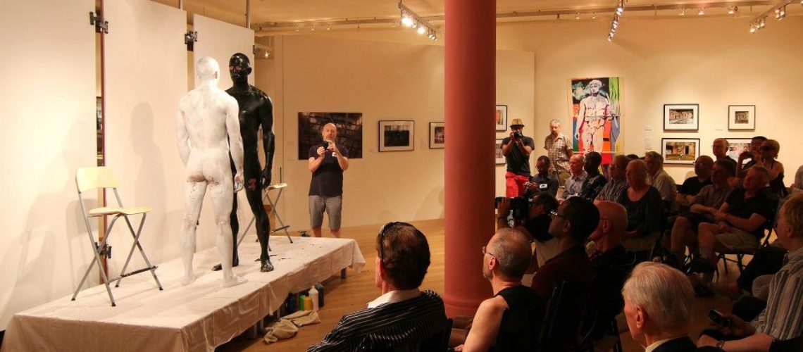 Museu de arte LGBT em Nova York reabre após expansão