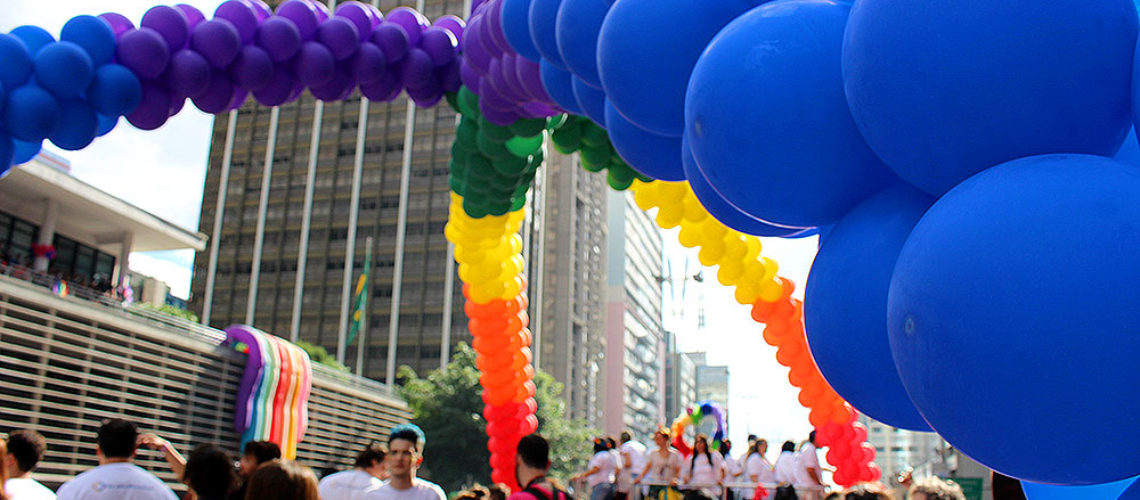 Brasil retira incentivo ao turismo LGBT do Plano Nacional de Turismo