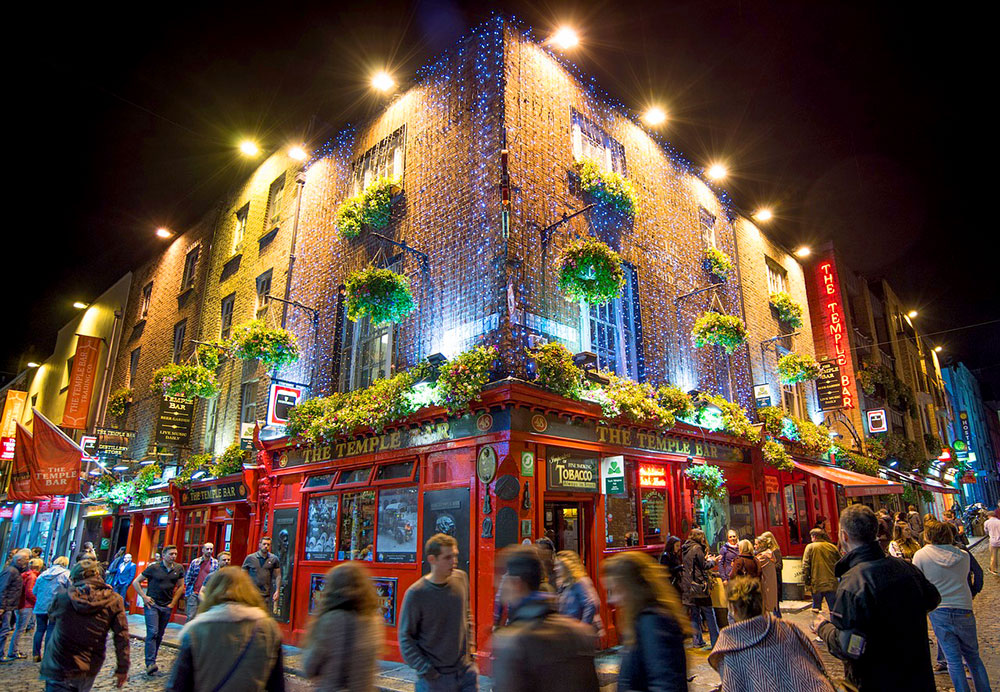 Temple Bar, o bar mais famoso de Dublin, pode ser visitado por quem ganhar a passagem aérea no E-Dublin XP II - Foto: E-Dublin/Divulgação