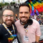 Eu e meu amigo Mitchel na Parada LGBT SP 2018