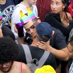 Rolou muito beijo na Parada LGBT SP 2018