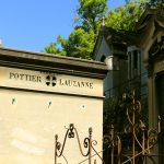 O cemitério Père-Lachaise, em Paris, tem sepulturas de todos os tipos e tamanhos
