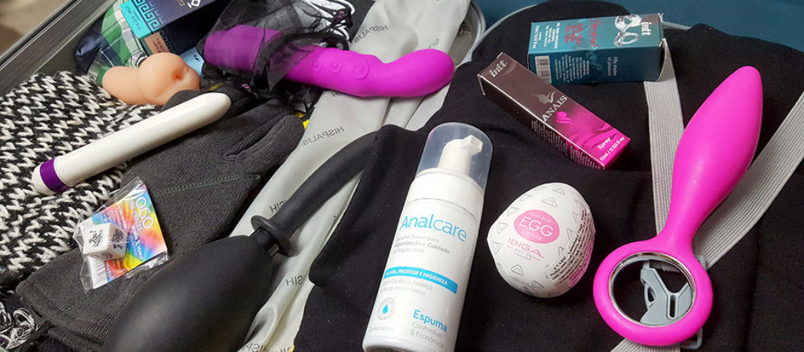 11 produtos eróticos pra levar na mala de viagem