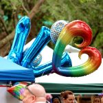 Balões na Naples Pride