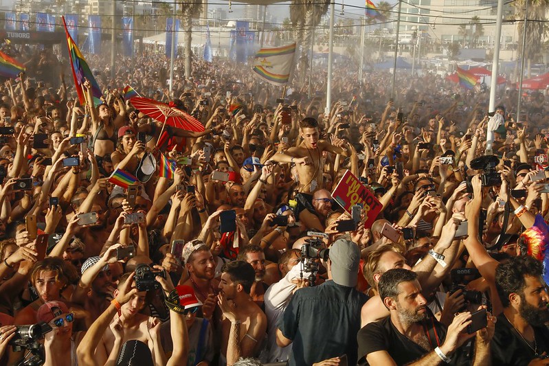 Ver essa aglomeração da Tel Aviv Pride 2018 hoje dá até aflição, né? - Foto: Guy Yechiely Photography