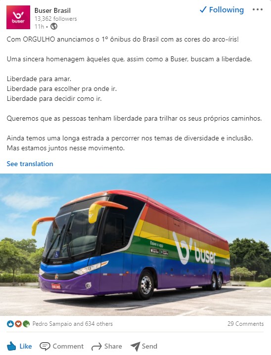Ônibus arco-íris da Buser foi divulgado no LinkedIn da empresa - Foto: Divulgação/Buser