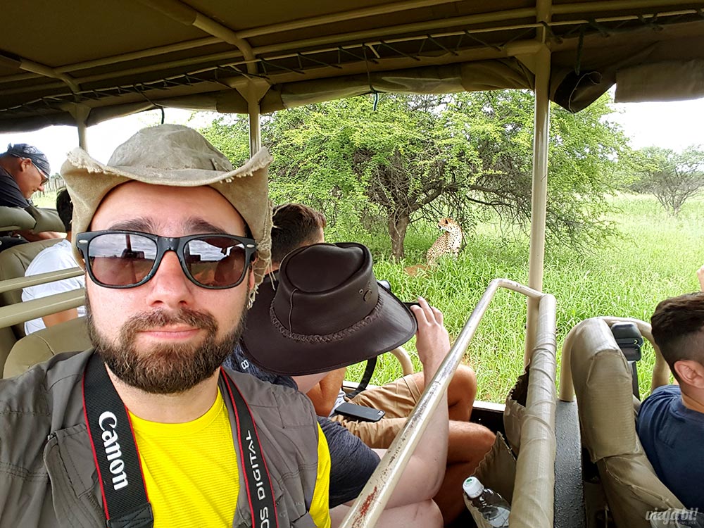 Tirando selfie com a cheetah na Namíbia